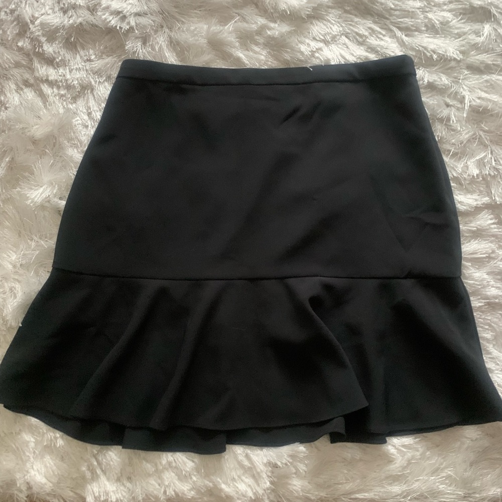 Club Monaco pleated black skirt